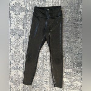 NWOT Nike activewear shimmer leggings. Dri Fit. No flaws. Tried on. XS